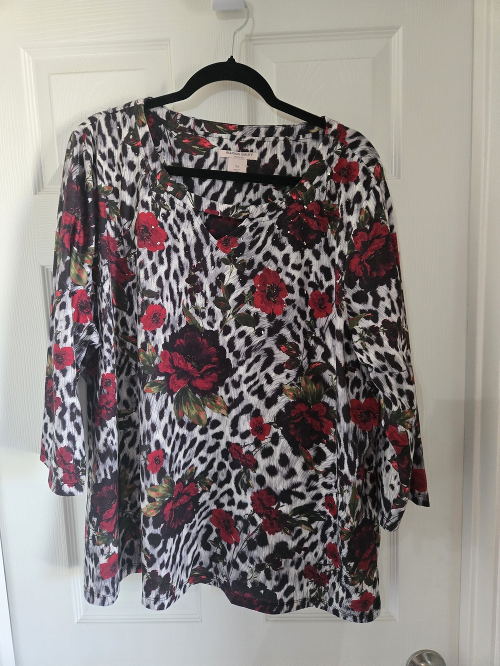 Allison Daley Black-and-White Leopard Floral Long Sleeve Top - Red Accents